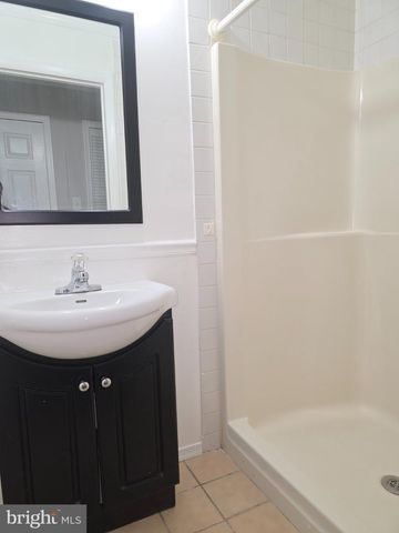 51 VERDI CIR, Newark, DE 19702
