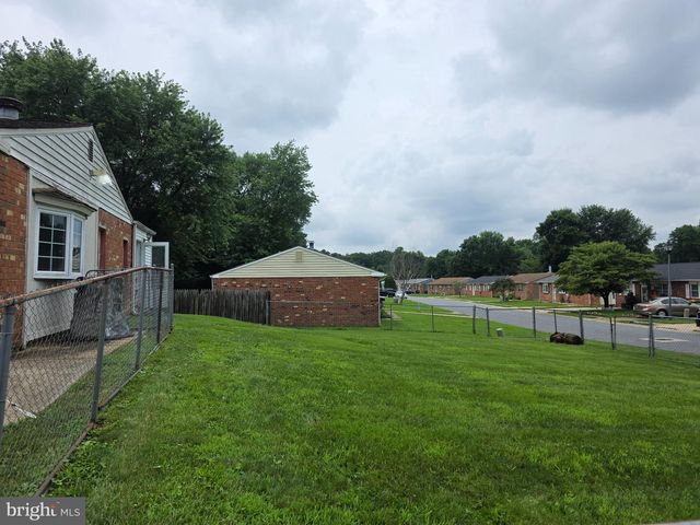 51 VERDI CIR, Newark, DE 19702