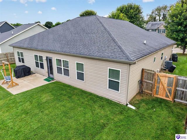 358 Vineland Place Drive, Vine Grove, KY 40175