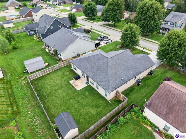 358 Vineland Place Drive, Vine Grove, KY 40175