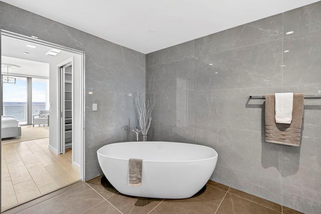 1116 N Ocean Blvd 602, Pompano Beach, FL 33062