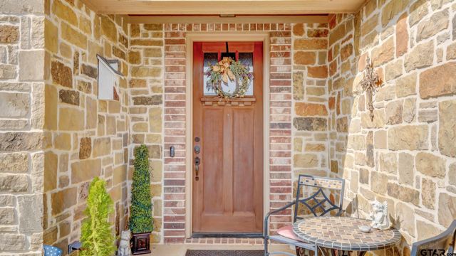 336 Kingdom Blvd, Lindale, TX 75771