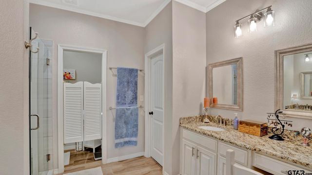 336 Kingdom Blvd, Lindale, TX 75771