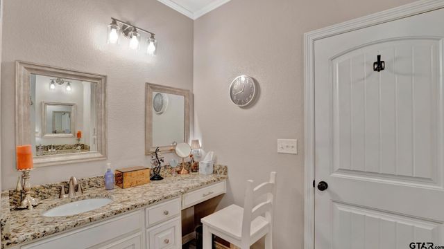 336 Kingdom Blvd, Lindale, TX 75771