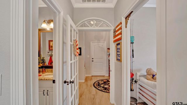 336 Kingdom Blvd, Lindale, TX 75771