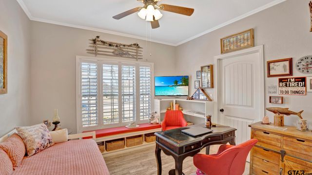 336 Kingdom Blvd, Lindale, TX 75771