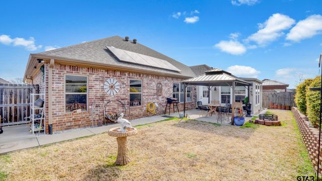 336 Kingdom Blvd, Lindale, TX 75771
