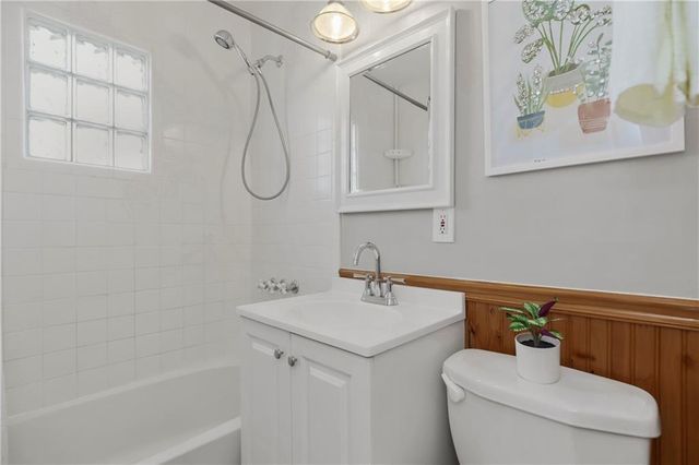 215 E Mary Street, Lansing, KS 66043