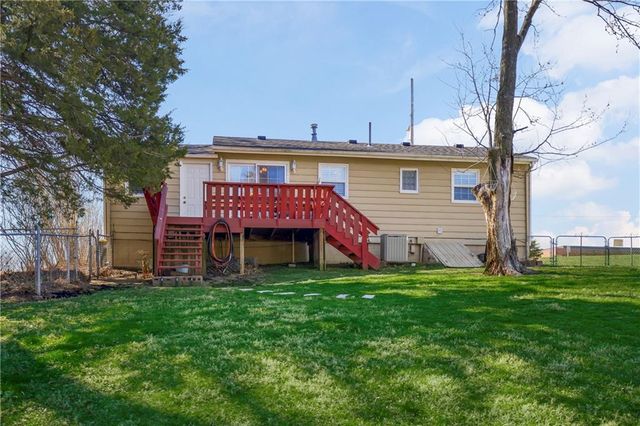 215 E Mary Street, Lansing, KS 66043