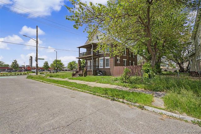 1728 Pingree Street, Detroit, MI 48206