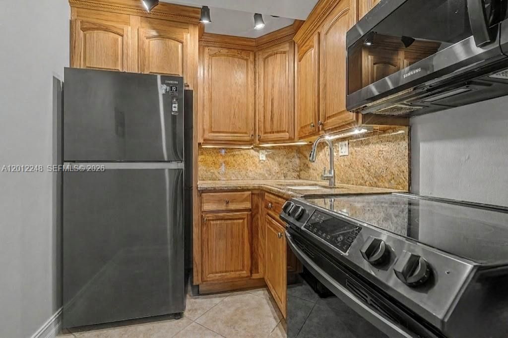 8609 SW 68th Ct 22, Pinecrest, FL 33156