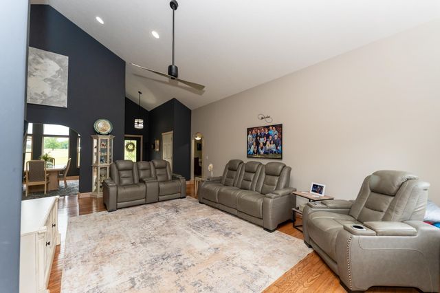 7667 W Pickard Road, Broomfield Twp, MI 48858