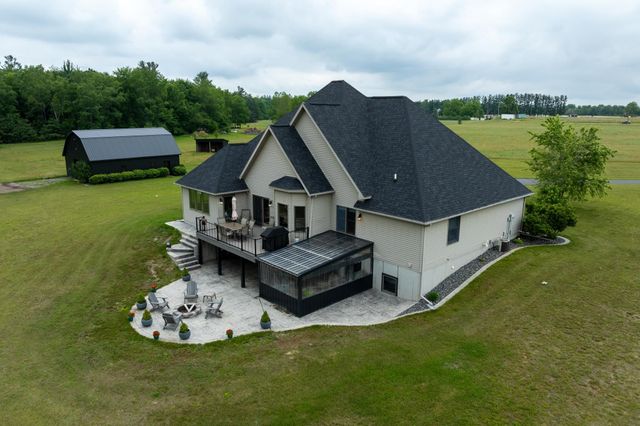 7667 W Pickard Road, Broomfield Twp, MI 48858