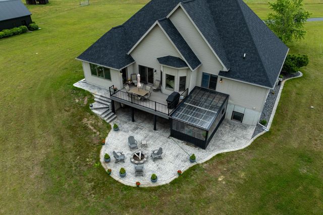 7667 W Pickard Road, Broomfield Twp, MI 48858