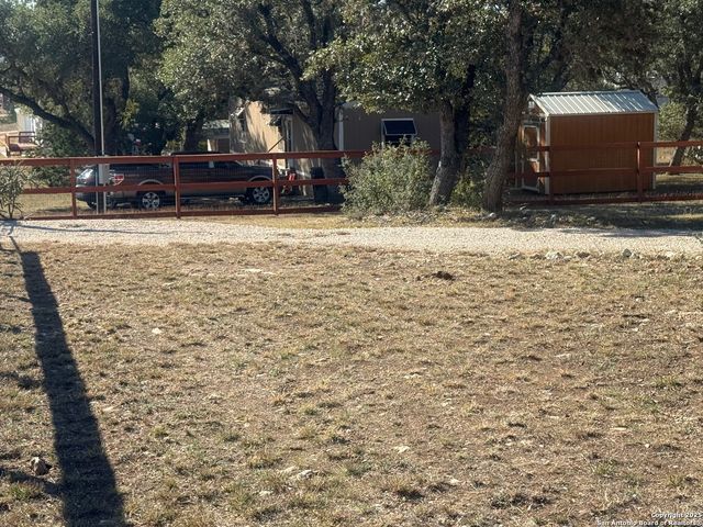 PR 1523, Bandera, TX 78003