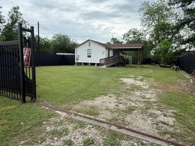 10338 Aldine Westfield Road, Houston, TX 77093