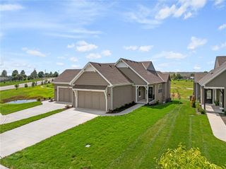 8266 Aurora Street, Lenexa, KS 66220