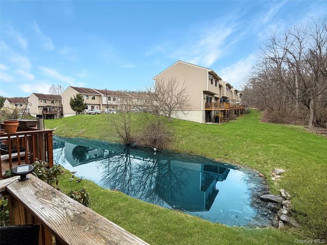5007 Chelsea Cove N, Hopewell Junction, NY 12533