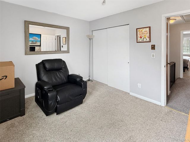 5007 Chelsea Cove N, Hopewell Junction, NY 12533