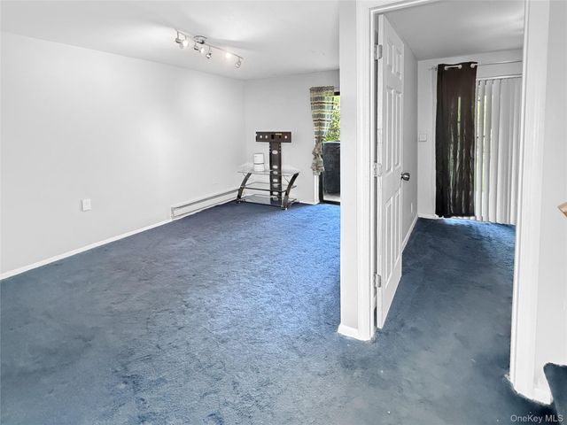 5007 Chelsea Cove N, Hopewell Junction, NY 12533
