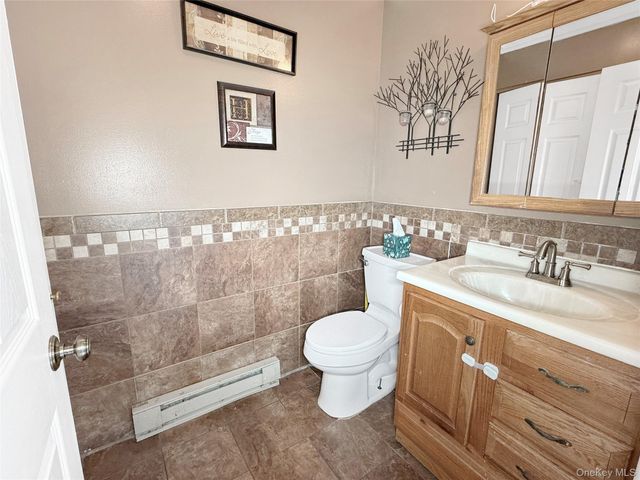 5007 Chelsea Cove N, Hopewell Junction, NY 12533