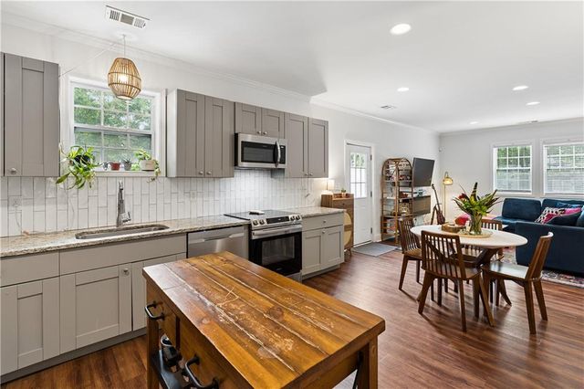 2533 Romain Way, Atlanta, GA 30344