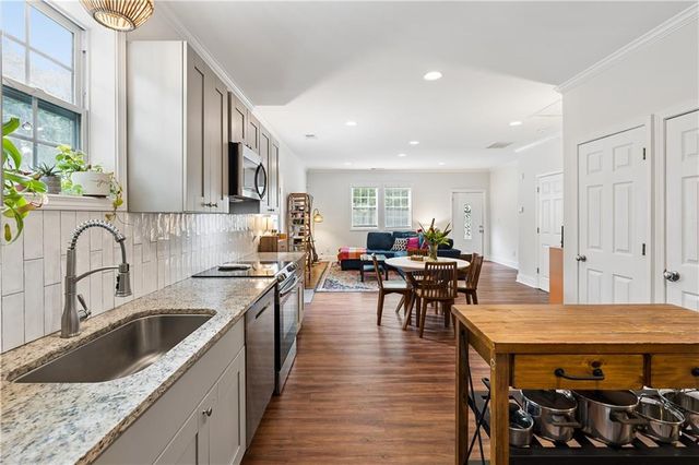2533 Romain Way, Atlanta, GA 30344