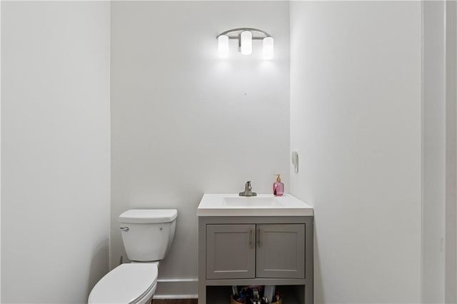 2533 Romain Way, Atlanta, GA 30344