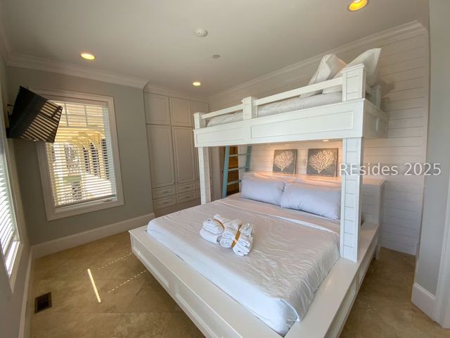 1 Collier Beach Rd, Hilton Head Island, SC 29928