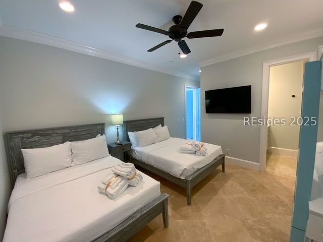 1 Collier Beach Rd, Hilton Head Island, SC 29928