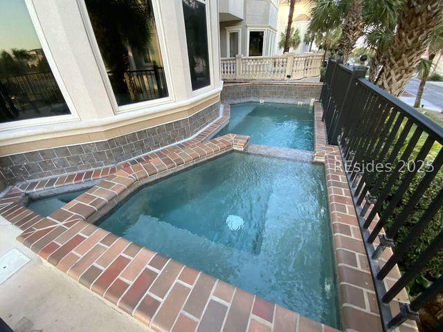 1 Collier Beach Rd, Hilton Head Island, SC 29928