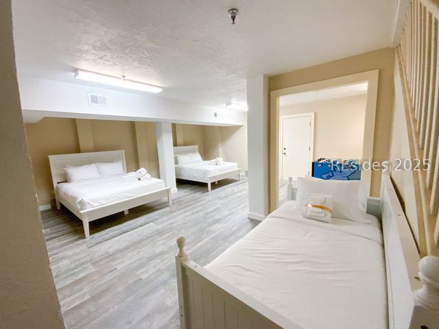 1 Collier Beach Rd, Hilton Head Island, SC 29928