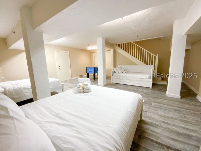 1 Collier Beach Rd, Hilton Head Island, SC 29928