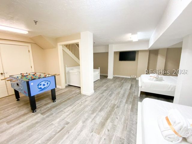 1 Collier Beach Rd, Hilton Head Island, SC 29928