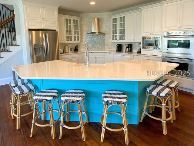 1 Collier Beach Rd, Hilton Head Island, SC 29928