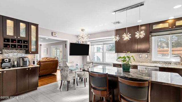 30 Raven Road, Colts Neck, NJ 07722