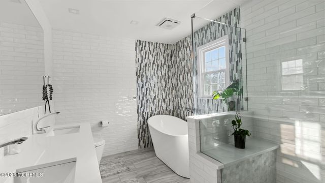 30 Raven Road, Colts Neck, NJ 07722