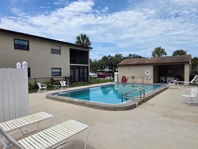 7219 CLOISTER DRIVE 202, Sarasota, FL 34231