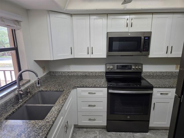 7219 CLOISTER DRIVE 202, Sarasota, FL 34231