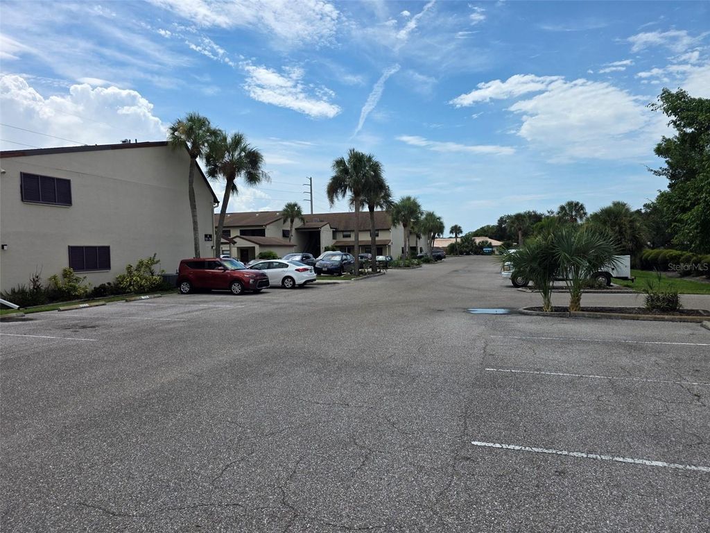 7219 CLOISTER DRIVE 202, Sarasota, FL 34231