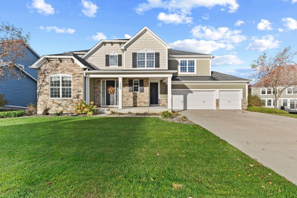 1540 Deephaven Drive, Woodbury, MN 55129 — exterior