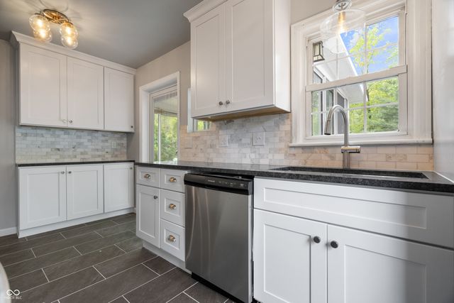 5016 Carvel Avenue, Indianapolis, IN 46205