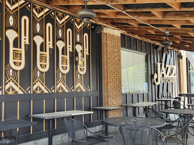 5016 Carvel Avenue, Indianapolis, IN 46205