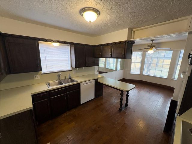 2116 Fox Avenue, Moore, OK 73160