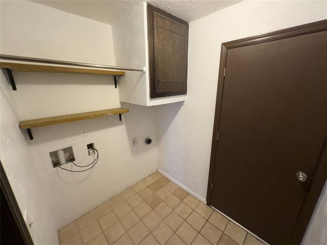 2116 Fox Avenue, Moore, OK 73160