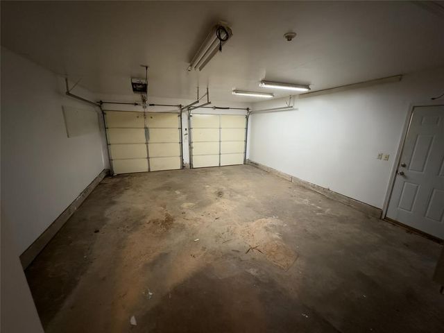 2116 Fox Avenue, Moore, OK 73160