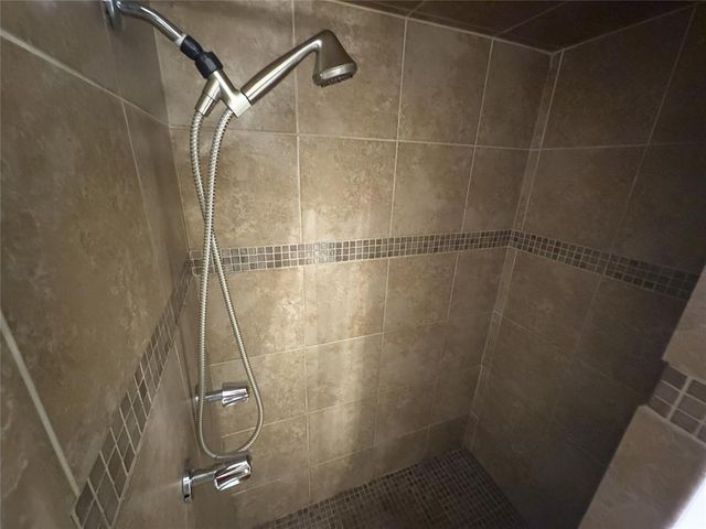 2116 Fox Avenue, Moore, OK 73160