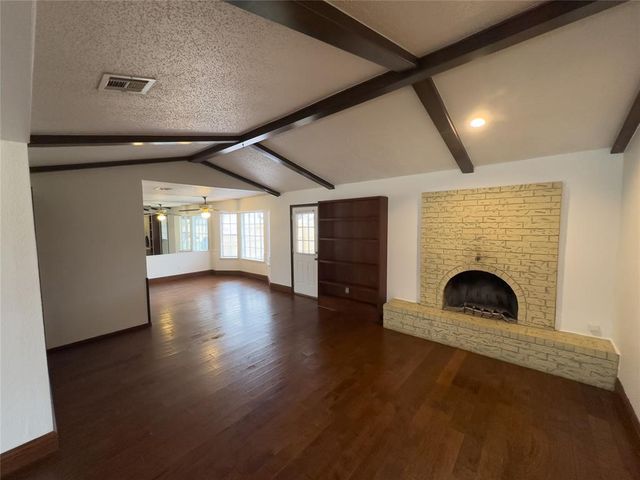 2116 Fox Avenue, Moore, OK 73160