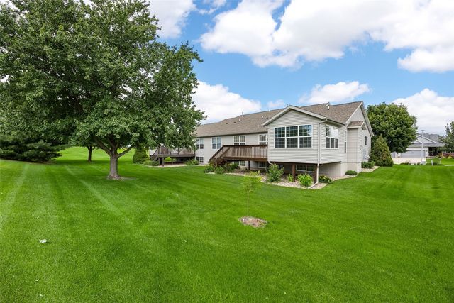 6341 Quail Ridge Drive SW, Cedar Rapids, IA 52404