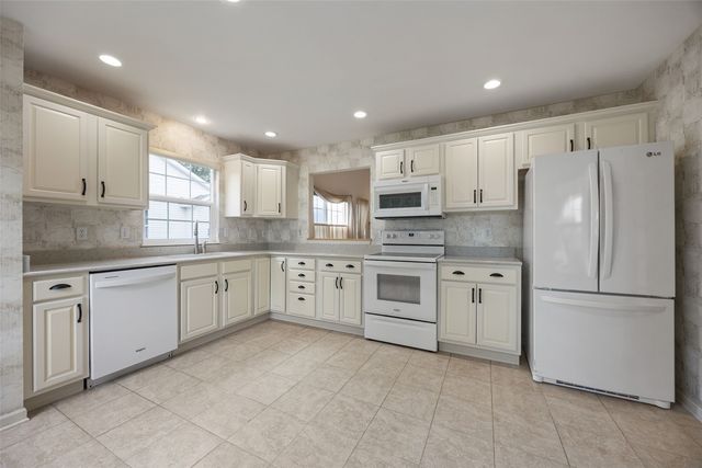 6341 Quail Ridge Drive SW, Cedar Rapids, IA 52404
